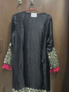 black suit with mirror work