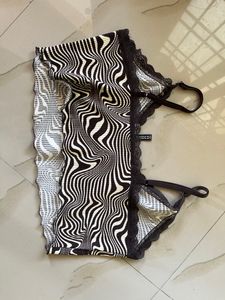 H&amp;M Crop Top