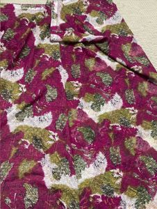 Pink Paisley Print Saree