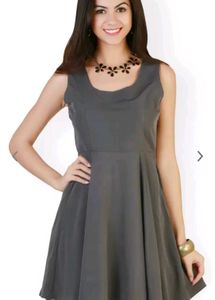 Baesd Round neck crepe a-line dress