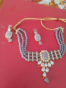 Elegant Gray Beaded Jewelry Set