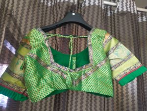 Green Ethnic Kurta Set