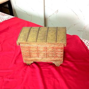 Antique Jewellery Sandook With Wheels
