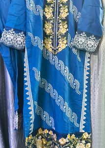 Pakistani Embroidery And Dupatta Suit