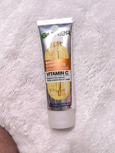 Garnier Bright Complete Serum Cleanser 50gm | Deep