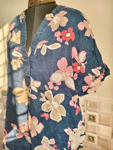 Floral Print Top Size 46 XXL/  XXXL