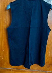 Black Sleeveless T-Shirt