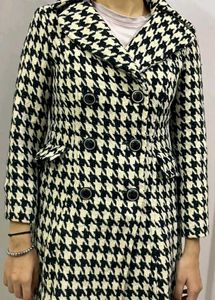 Chic Houndstooth Double-Breasted Coat
