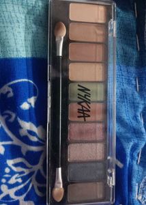 NYKAA Eyeshadow Palette