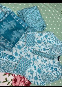 Floral printed Kurta Set &amp; Dupatta