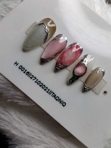 Designer pressons Nail  Set