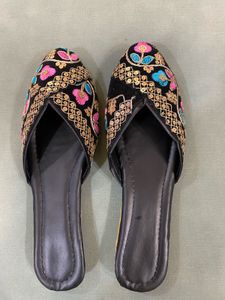 Embroidered Ethnic Mules