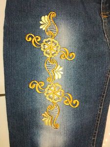 Three-Fourth Jeans For Women