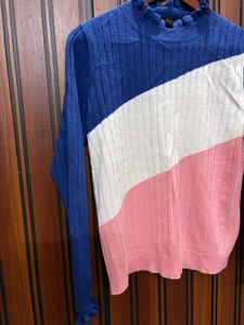 Ruffled Neck Long Sleeve pullover Top