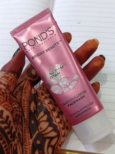 Pond's Bright Beauty Facewash