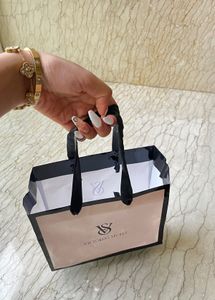 Victoria&#39;s Secret Gift Bag