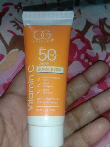 Vitamin C Suncream.