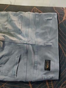 Gray High-Waisted Jeans