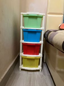 Four Set Box Stand