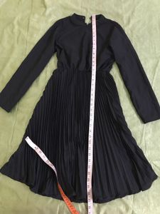Black Pleated Dress Bust 32-34