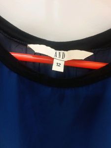 Elegant Top For Your Next Party Or A Brunch Date!