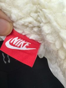 ✔️ Nike Puffer Jacket