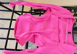 Beautiful Pink Top 🩷