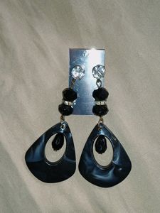 Fashionable Trendy Ear Rings