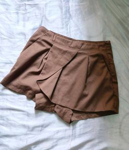 Brown Pleated Skort 🤎( Short + Skirt)