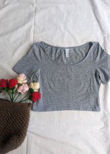 Ladies  H&M Crop Top