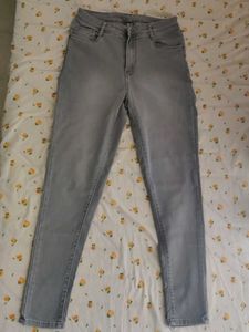 Grey Skinny Jeans