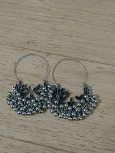 Ear rings