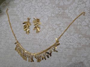 Shining Jewel Traditional Gold Jewellery Necklace