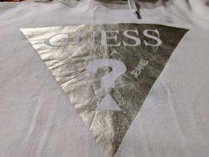 🇰🇷GUESS Logo Hoodie – Off White (Original)