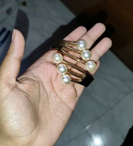 Pearl Gold Colored Bracelet