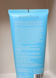 Dot &amp; Key Face Wash