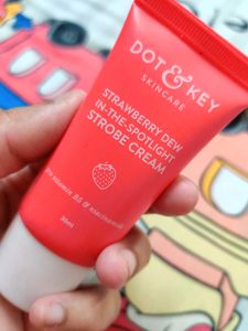 Dot & Key Strobe Cream
