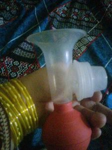 Baby Feeder Silicone ,And Breast Pump Free