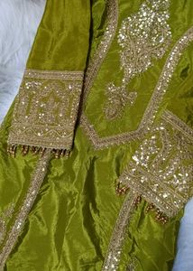 Embellished Pakistani Kurta Set