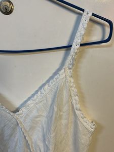 Beachy White top