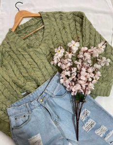 B2G2 🎁 Oversized Green Knit Cropped Sweater E