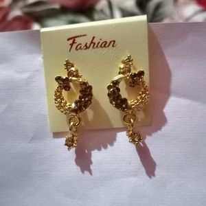 4 Traditional Earrings Set