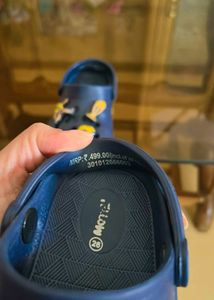 Kids&#39; Soccer Clogs - Size 8