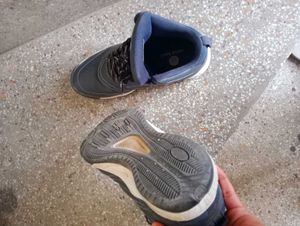 Athletic basketball Shoes