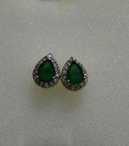Emerald Green Pendant &amp; Earring Set