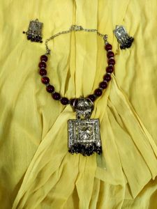 Maroon Beaded Necklace &amp; Earrings Set