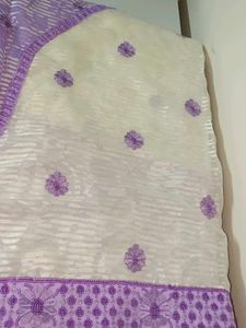 Elegant White &amp; Lilac Saree