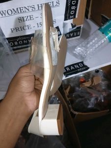 Heels We Are Seeling
