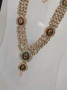 Elegant Kundan Necklace Set