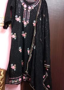 Reduced PriceBLACK PAKISTANI SUIT🖤